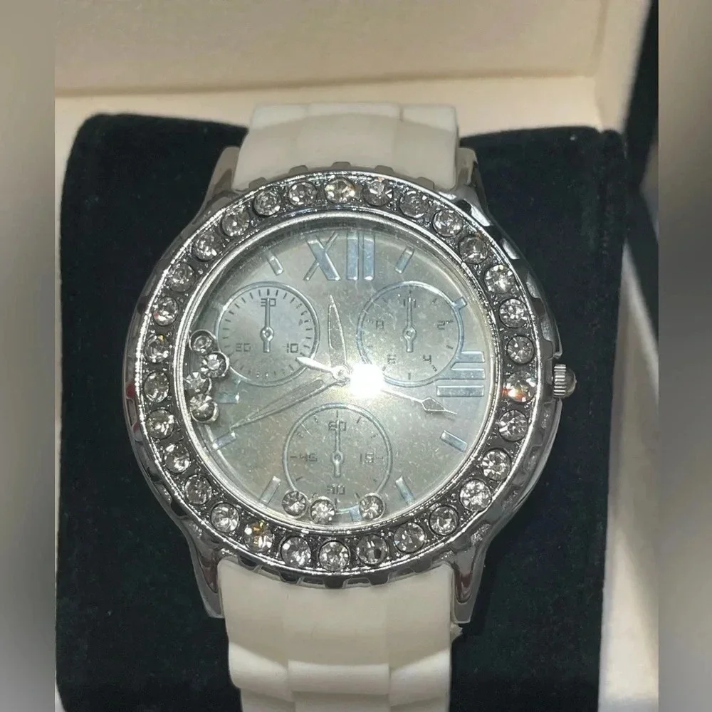 Gracie Lynn Watch White Buckle Band Round Face Silver Toned Rhinestones